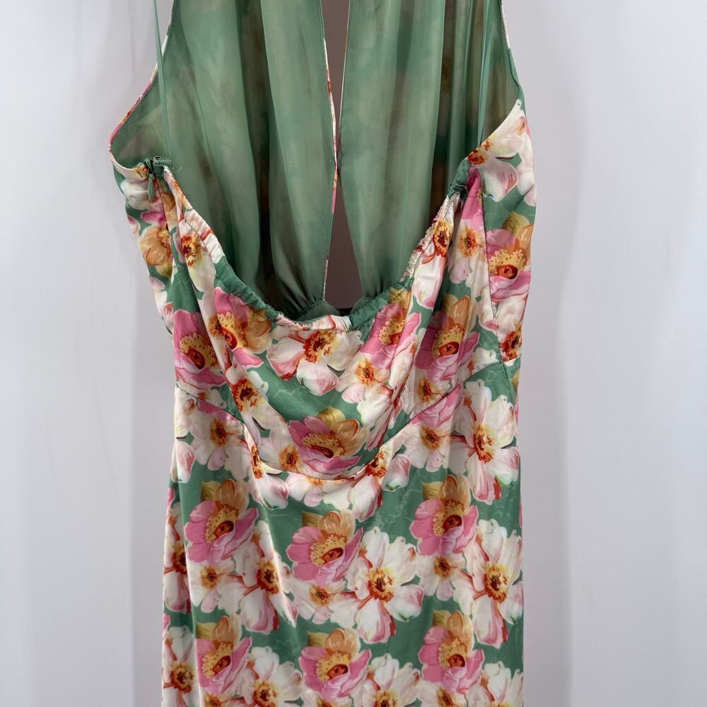 ASTR THE LABEL Giova Dress Size Small Maxi Wedding Cocktail Evening Floral Satin - Picture 9 of 14